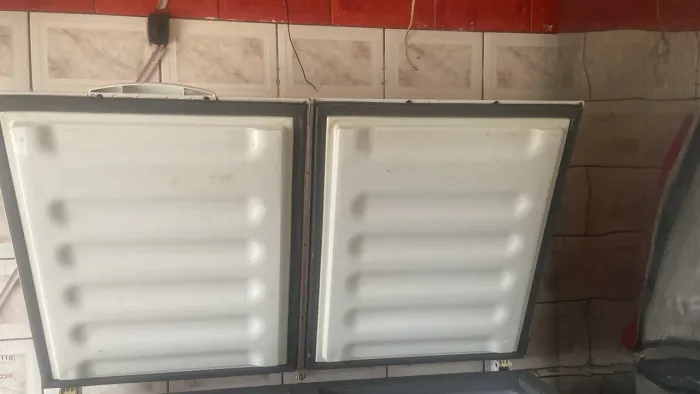 Geladeira freezer cônsul horizontal 2 portas