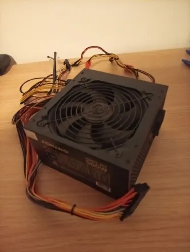 Fonte 500W.