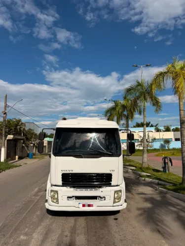 VOLVO VM310 4x2