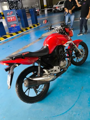 Vendo minha moto
