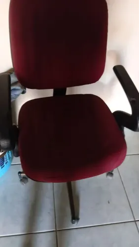 Vende-se cadeira p escritório