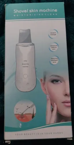 Máquina de lifiting e cuidados faciais