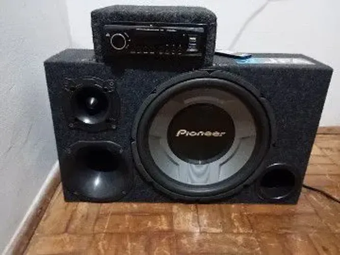 Som Pioneer