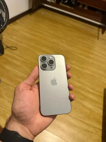 iPhone 15 Pro - 128GB - Impecável
