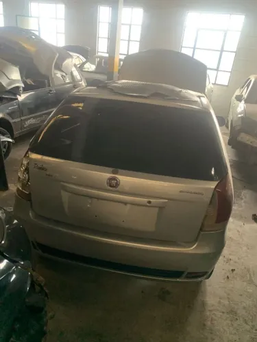 Fiat Palio 1.0 8v 2015 completo. Somente venda de peças separadas.