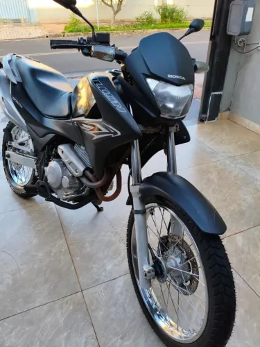 Honda NX 400i Falcon 2014