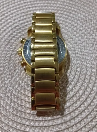 Relógio Bvlgari Dourado