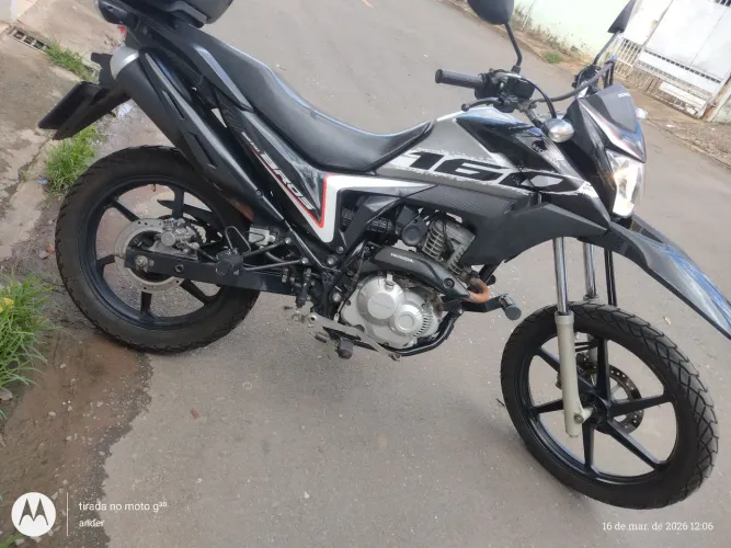   moto muito conservada.. valor 18.100