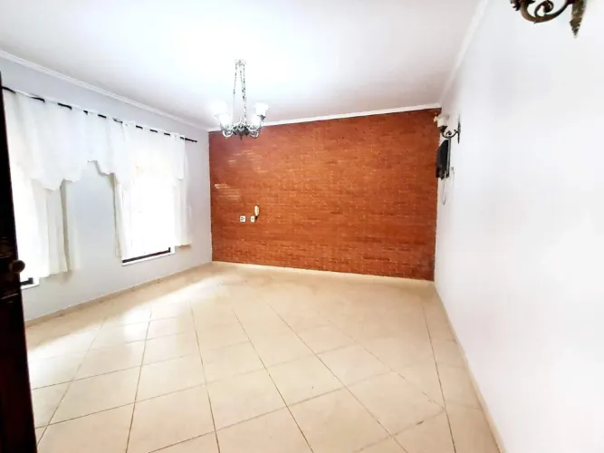 Casa para aluguel, 3 quartos, 4 vagas, Vila Cristóvam - Limeira/SP