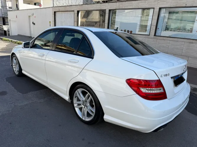 Mercedes-Benz C-180 CGI Sport 1.6 TB 16V 156cv Aut. 2014