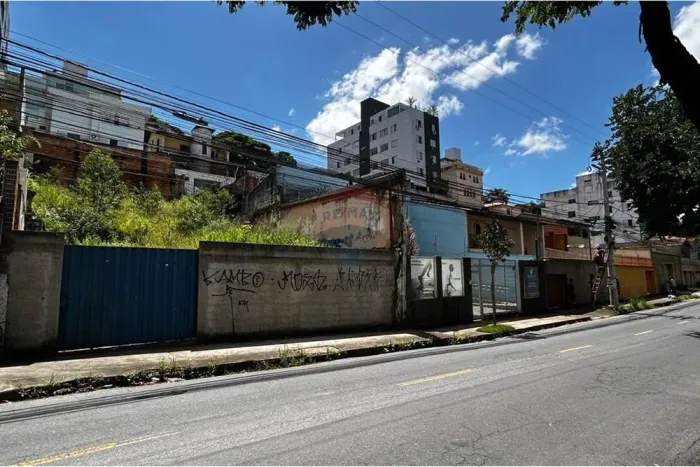 Lote com 360 m² Bairro Liberdade - Próximo à UFMG