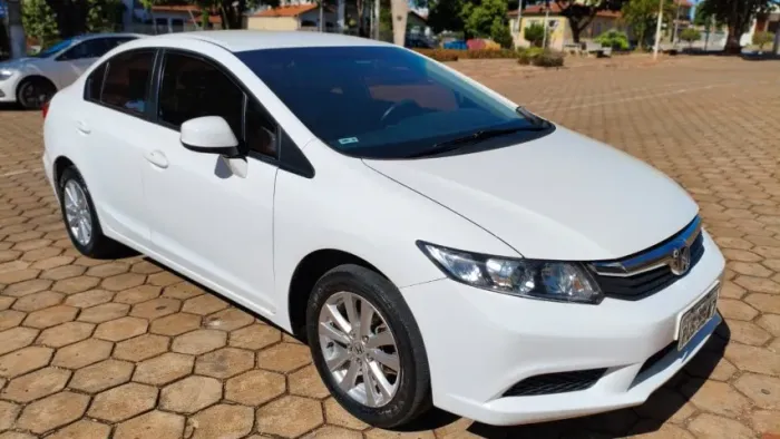 Honda Civic Sedan LXS 1.8/1.8 Flex 16V Aut. 4P 2015