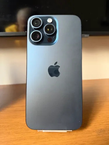 iPhone 15 Pro Max - BATERIA 100% ORIGINAL