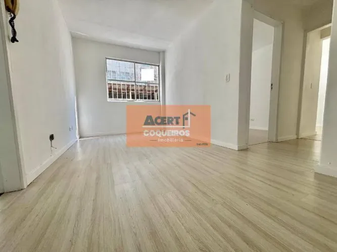 Excelente Apto ´térreo` de 02 dormit na Orla do bairro de Coqueiros, Fpolis