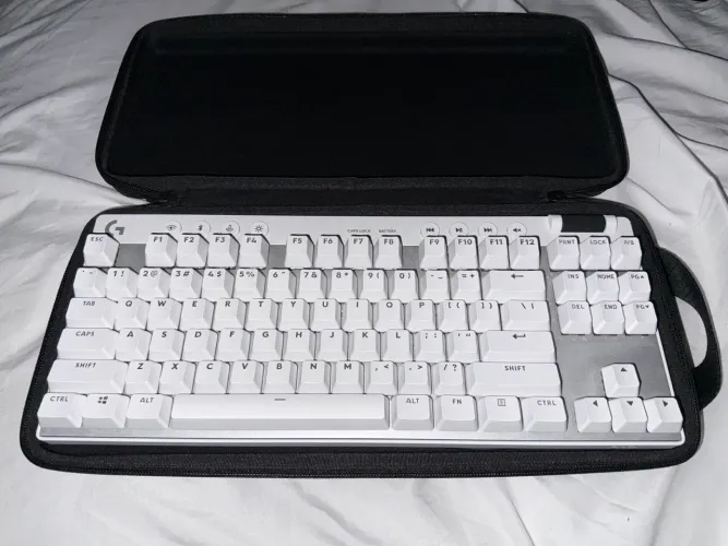 Teclado Sem Fio Logitech G PRO X TKL, US, RGB LIGHTSPEED GX Brown Tactile - Branco
