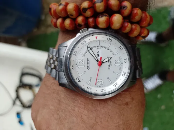 Relógio orient bateria.