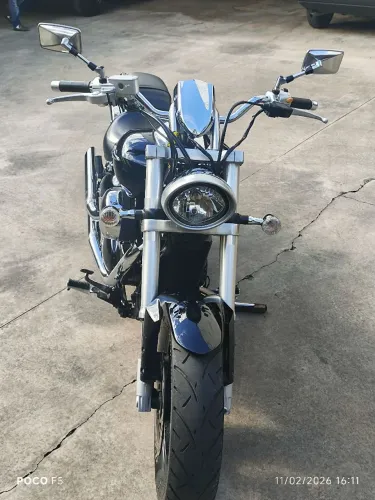 Suzuki Boulevard M800