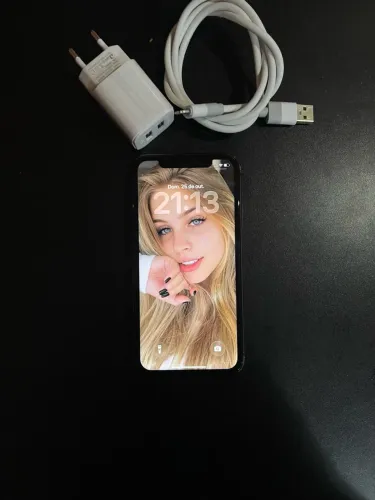 IPHONE 11 - 64GB - FACE ID OK - COM CARREGADOR 