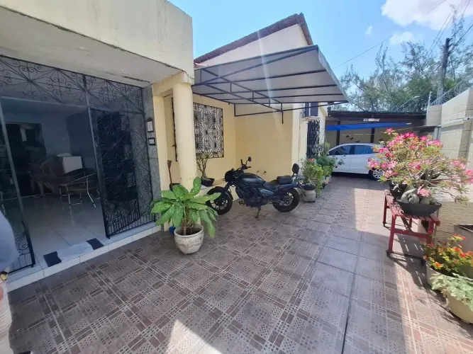 Excelente casa sem nada pra fazer a pouquíssimos passos da praça do Beira Rio
