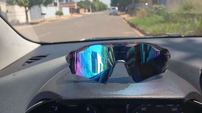 Oakley Radar av _  Parcelo no cartão 
