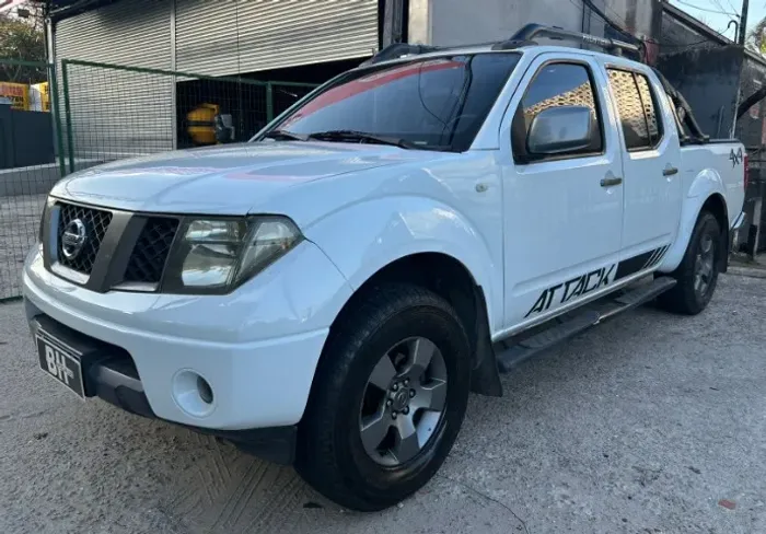 Nissan Frontier LE Attack CD 4X4 2.5 TB Die.aut 2013