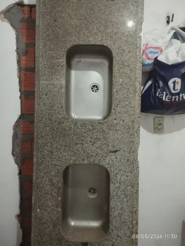 VENDO PIA DE MÁRMORE NOVA