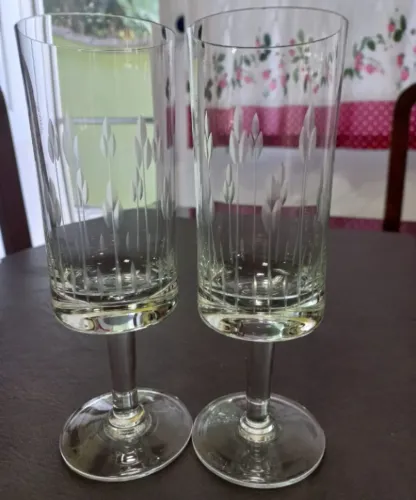 vendo 07 taças de vinho branco lapidado primavera cristal blumenau