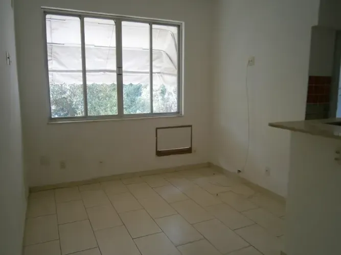 Imóvel para aluguel com 36 metros quadrados com 1 quarto em Catete - Rio de Janeiro - RJ