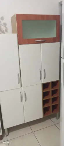 Vendo um armário de cozinha de parede 