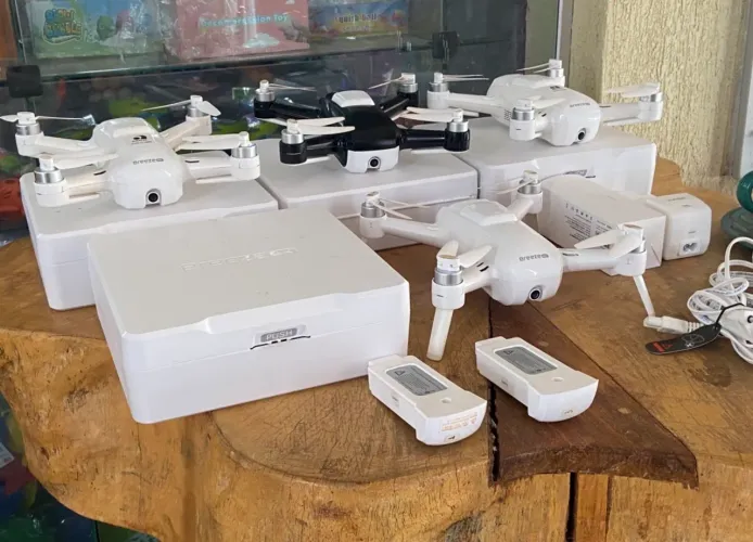 Lote drone Yuneec Breeze 4k ( leia a descrição )