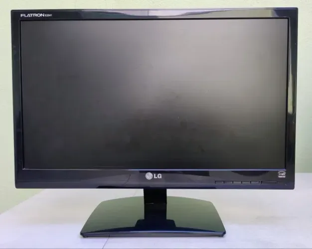 Monitor LG Flatron E2041S - PN - Modelo E2041SX