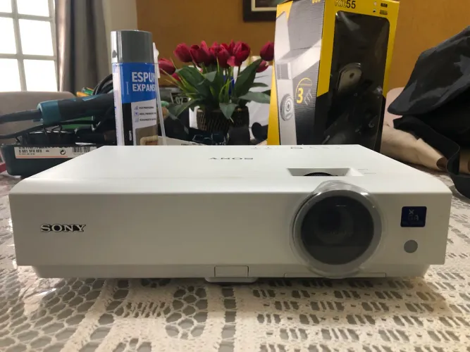 Projetor Sony, VPL - DX130B Bivolt. (202 horas usadas)