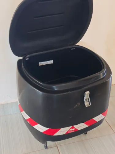 Baú 90 litros