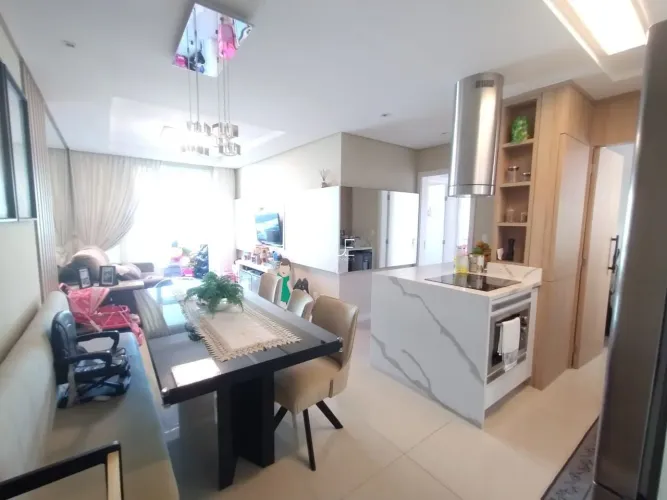 Apartamento mobiliado com 3 dormitórios no Estreito - Florianópolis