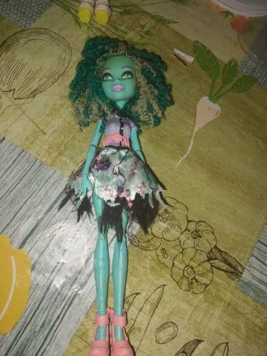 Boneca monstre hihg