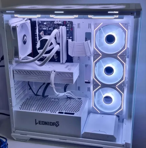 PC Gamer Full White - Ryzen 5 5600 + RX 580 8GB