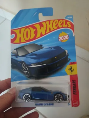 Carrinhos hot Wheels Ferrari 12 cilindri