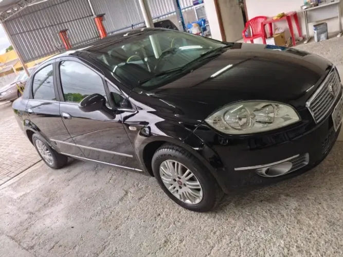 Fiat Linea Essence Dualogic 1.8 Flex 16V 4P 2012
