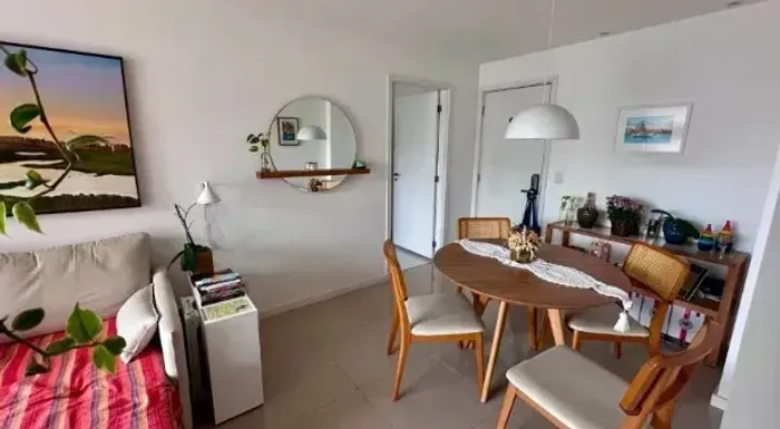Apartamento à venda com 2 quartos no Recreio dos Bandeirantes