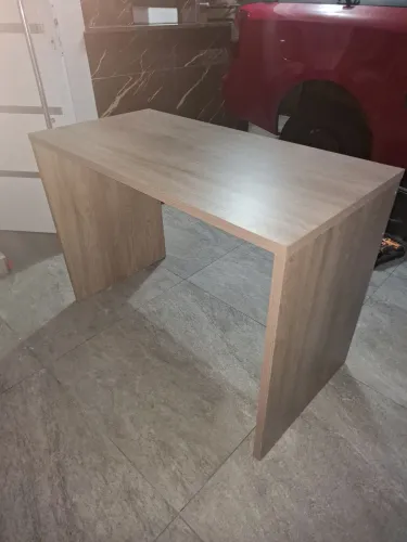 Vendo Mesa de Escritório Simples muito Resistente