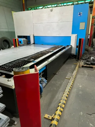 Máquina de Corte a Laser Gasparini Híbrida 3000W
