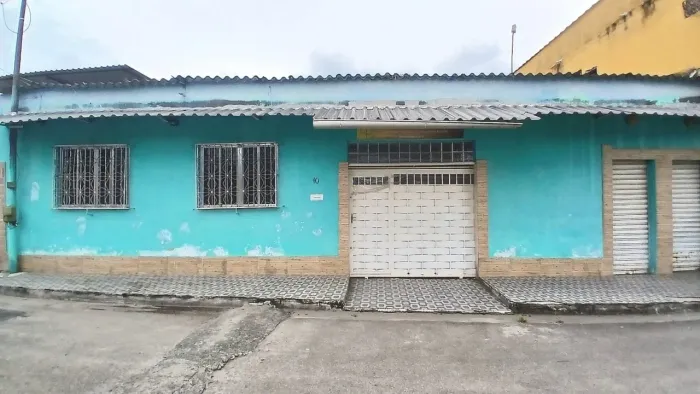 Galpão para Venda em Nova Iguaçu, Parada Amaral, 2 banheiros