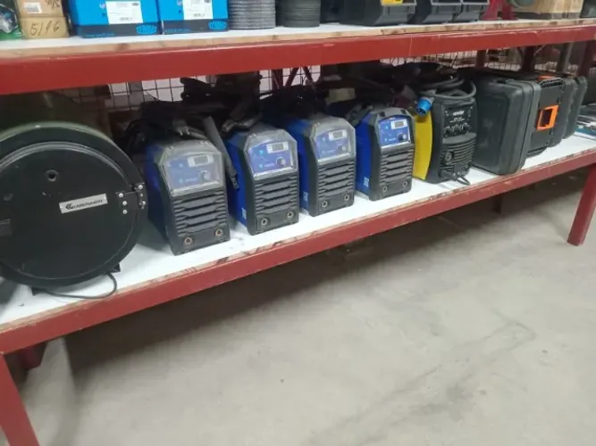 Maquinas & Ferramentas ( Maquina de solda, compressor, etc...)