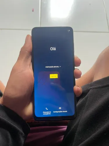 Moto E32 funcionando 100% (tela trincada/descolada) - Ótimo para conserto
