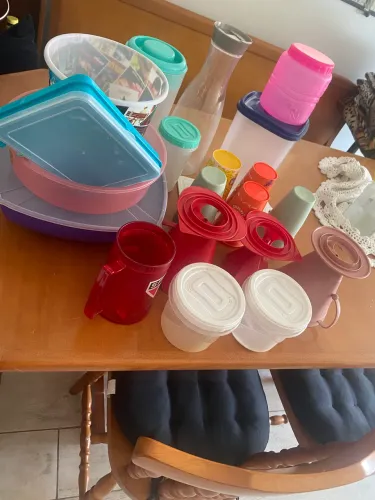 Várias utilidades de plástico de casa todas 35 reais 