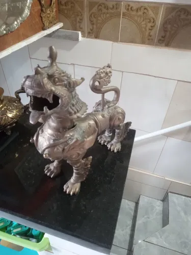Escultura de bronze