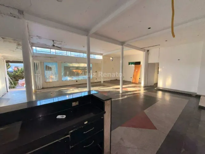 Casa comercial para locação | área aproximada de 360m² | Carmo/Sion