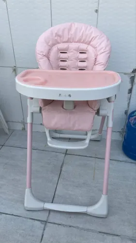 Cadeirinha de alimentação para bebê