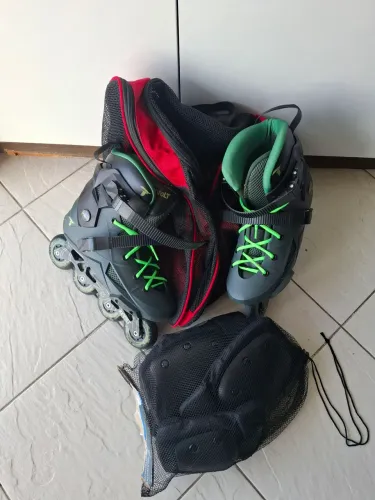 Patins Traxart Revolt 41 42 Estado de Novo + Mochila Traxart e Proteção Nova G