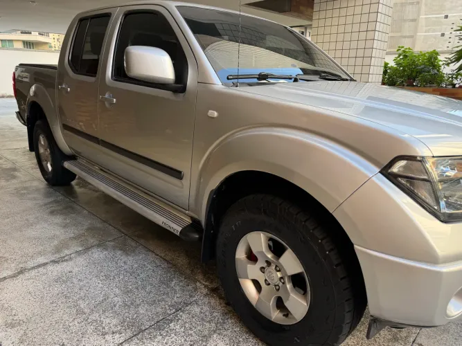 Nissan Frontier XE CD 4X4 2.5 TB Diesel 2012
